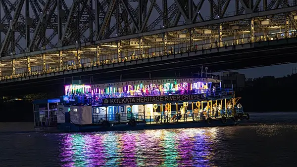 Middle of the Hoogly River, Mesmerized Kolkata